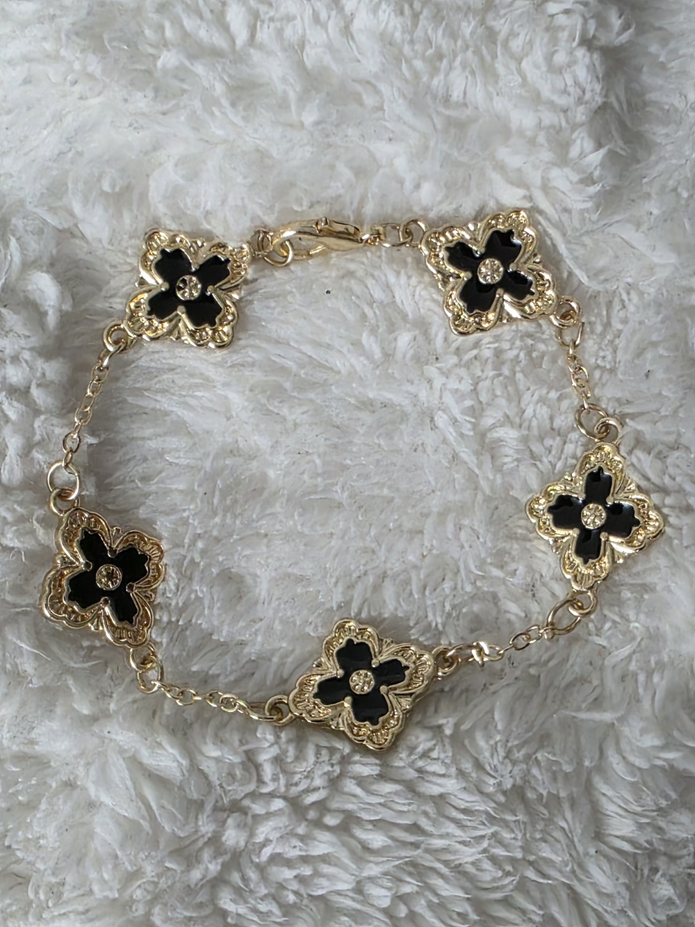 FOUR LEAF CLOVER BRACELET GOLD TONE + BLACK (FITS 6.5" WRIST) NWOT